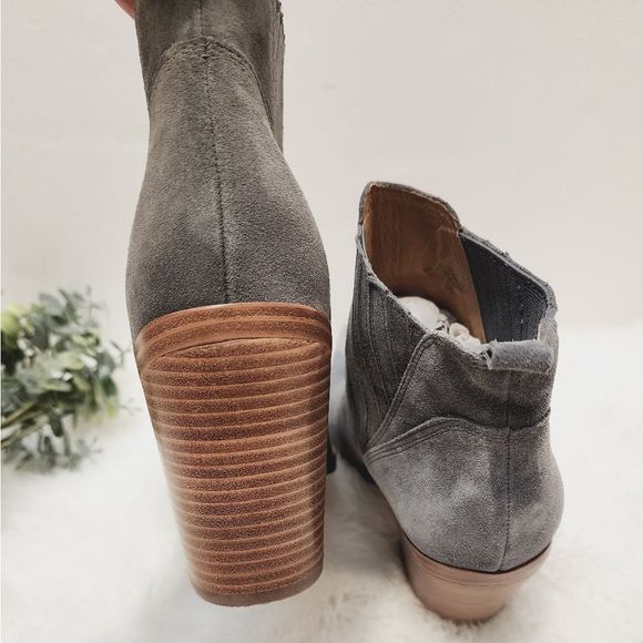 New Marc Fisher Alva Bootie 8.5 blue - Picture 7 of 14